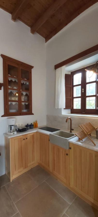 Vakantiehuis Small Traditional House In Asfendiou Kos