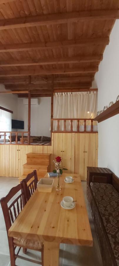 Small Traditional House In Asfendiou Kos Vakantiehuis *